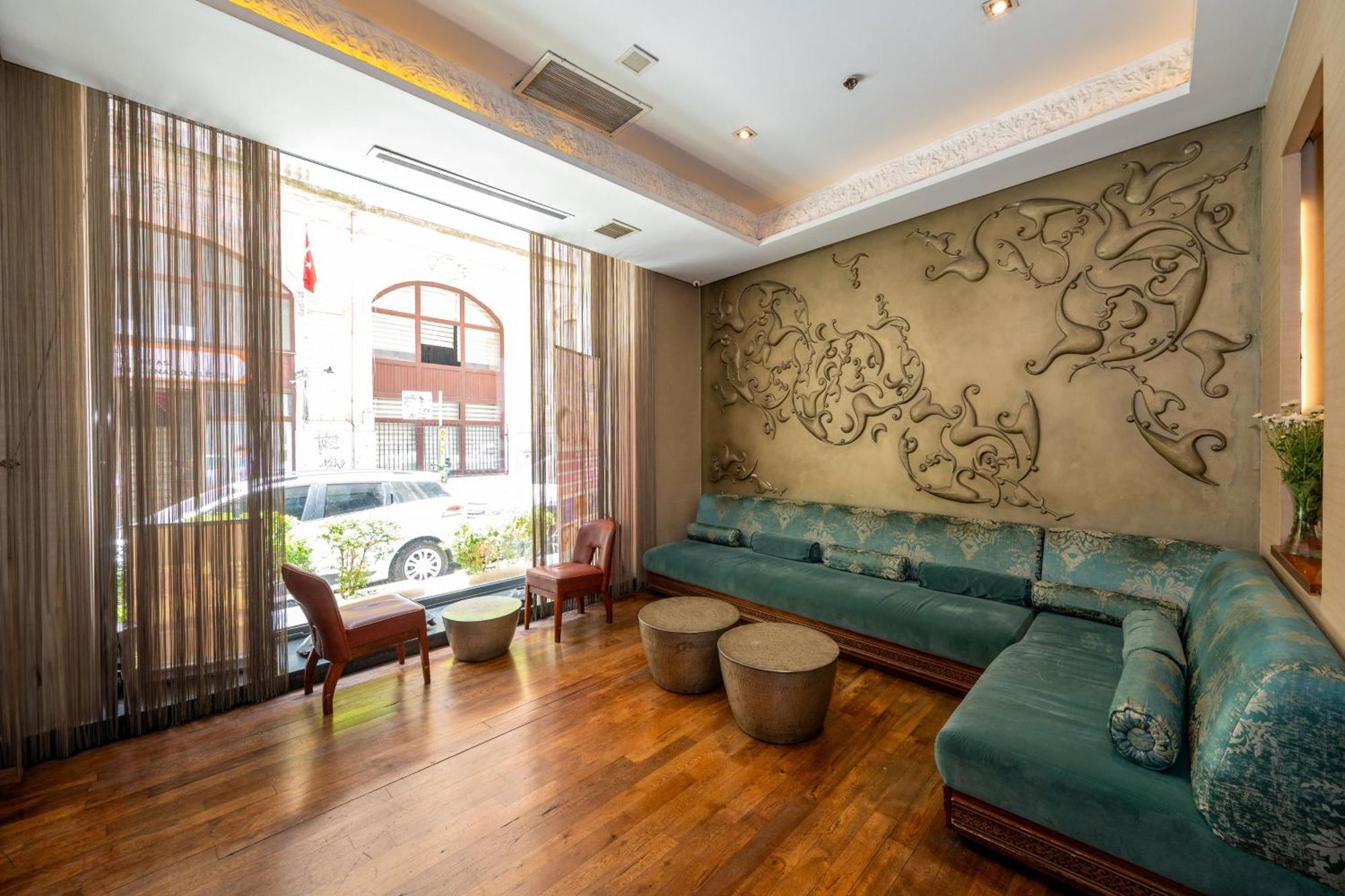 Otel Pera Tulip & 4*