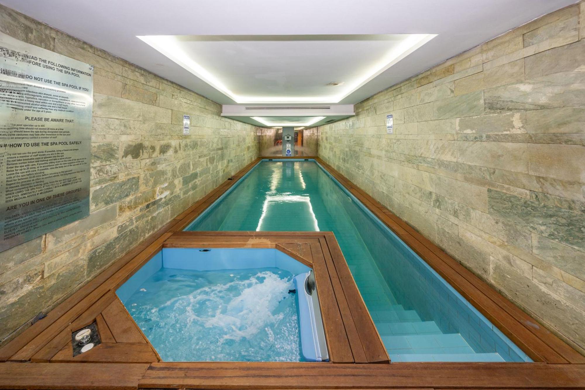 Pera Tulip & Otel 4*